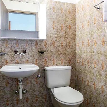 Chesa Ova Cotschna 305 By Interhome Daire *