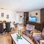 Chesa Ova Cotschna 305 By Interhome 아파트